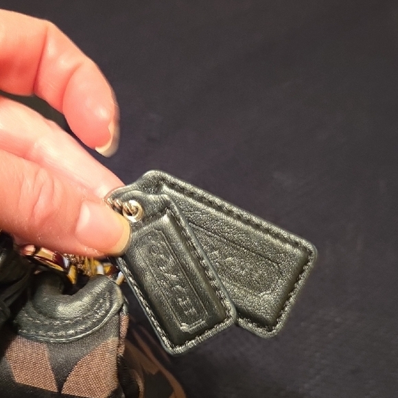 Coach Kristen Black and Brown Shoulder Bag, Removable Strap, 2 Hangtags - Picture 4 of 12